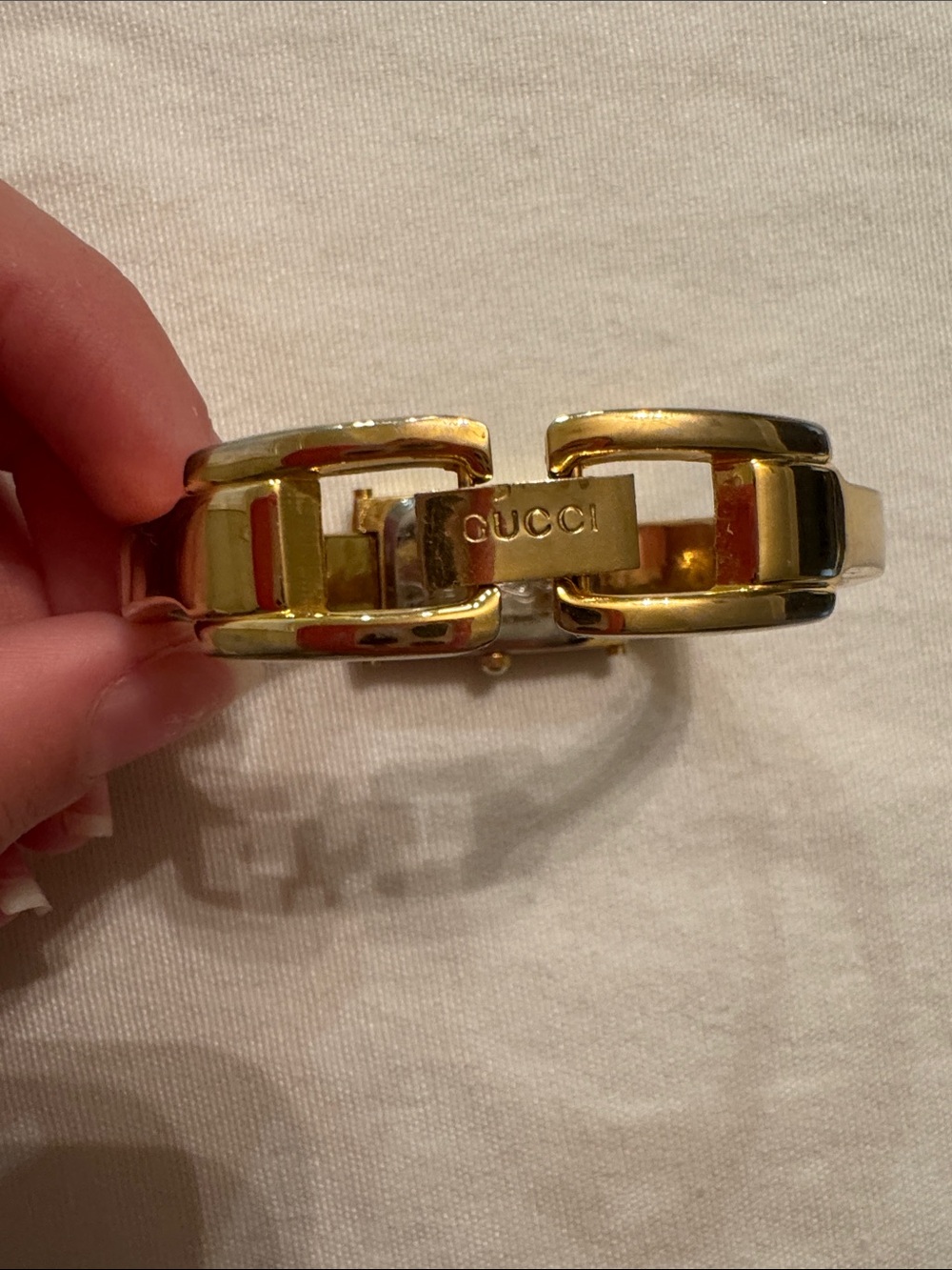 Gucci Gold Tone Rectangular Bangle Watch - Picture 3 of 3